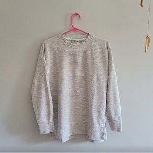 Aerie Gray Heather Womans Oversized Sweatshirt, Size XS in excellent condition